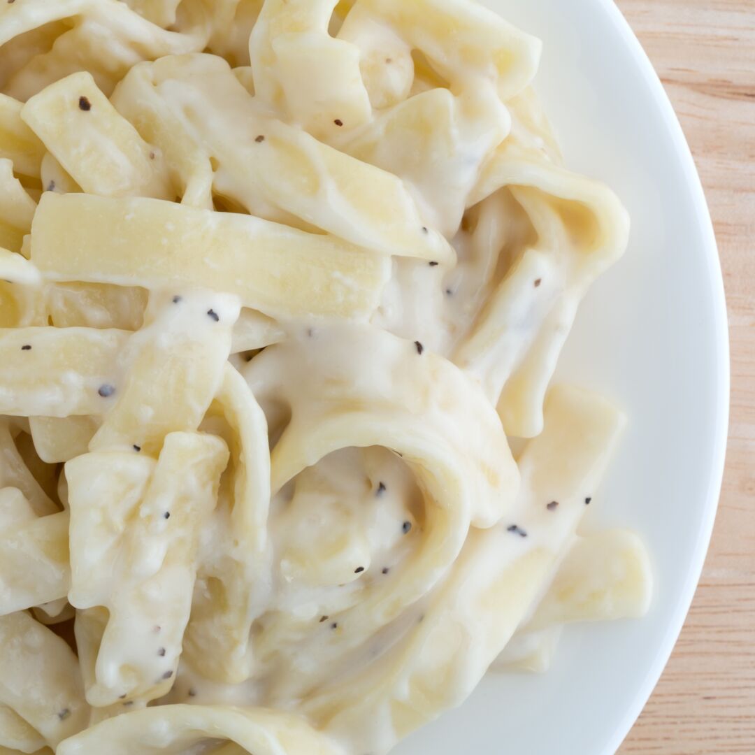 15-classic-creamy-alfredo-sauce-pasta-recipe-plate