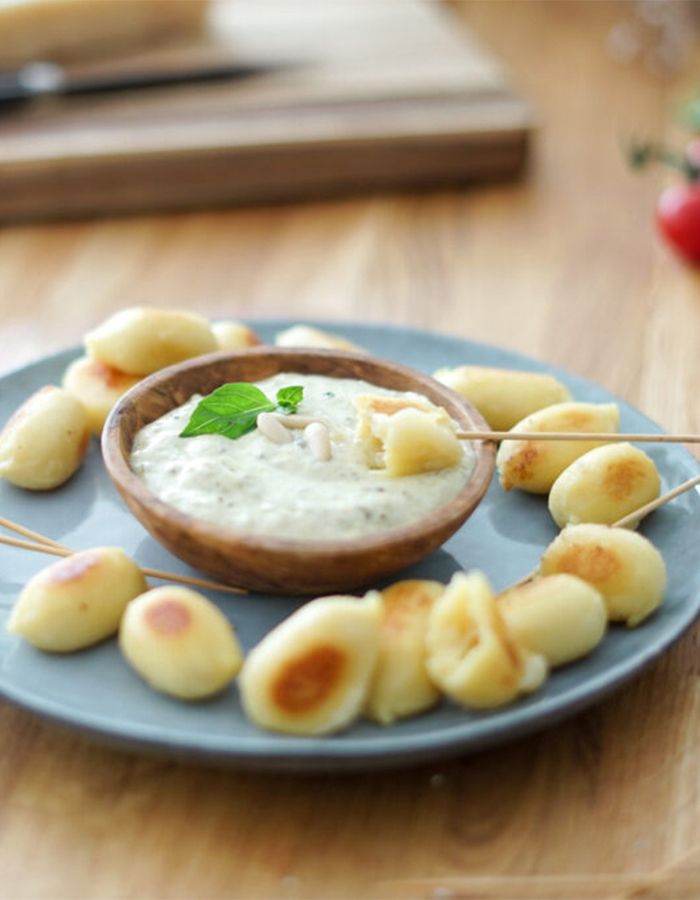 Gnocchis-extra-fromage-dip-lustucru-Creative Menus: Twists on Classic Italian Dishes blog