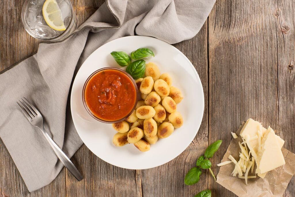 Skillet cheese gnocchi with marinara sauce_Vegetarian Recipes for Restaurants blog